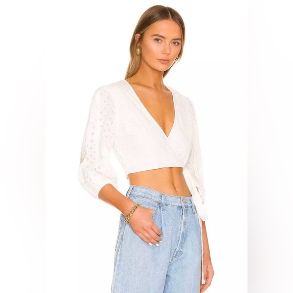 NWT MINKPINK Lola Eyelet Wrap Top Sz L (US 8) White - Picture 2 of 11